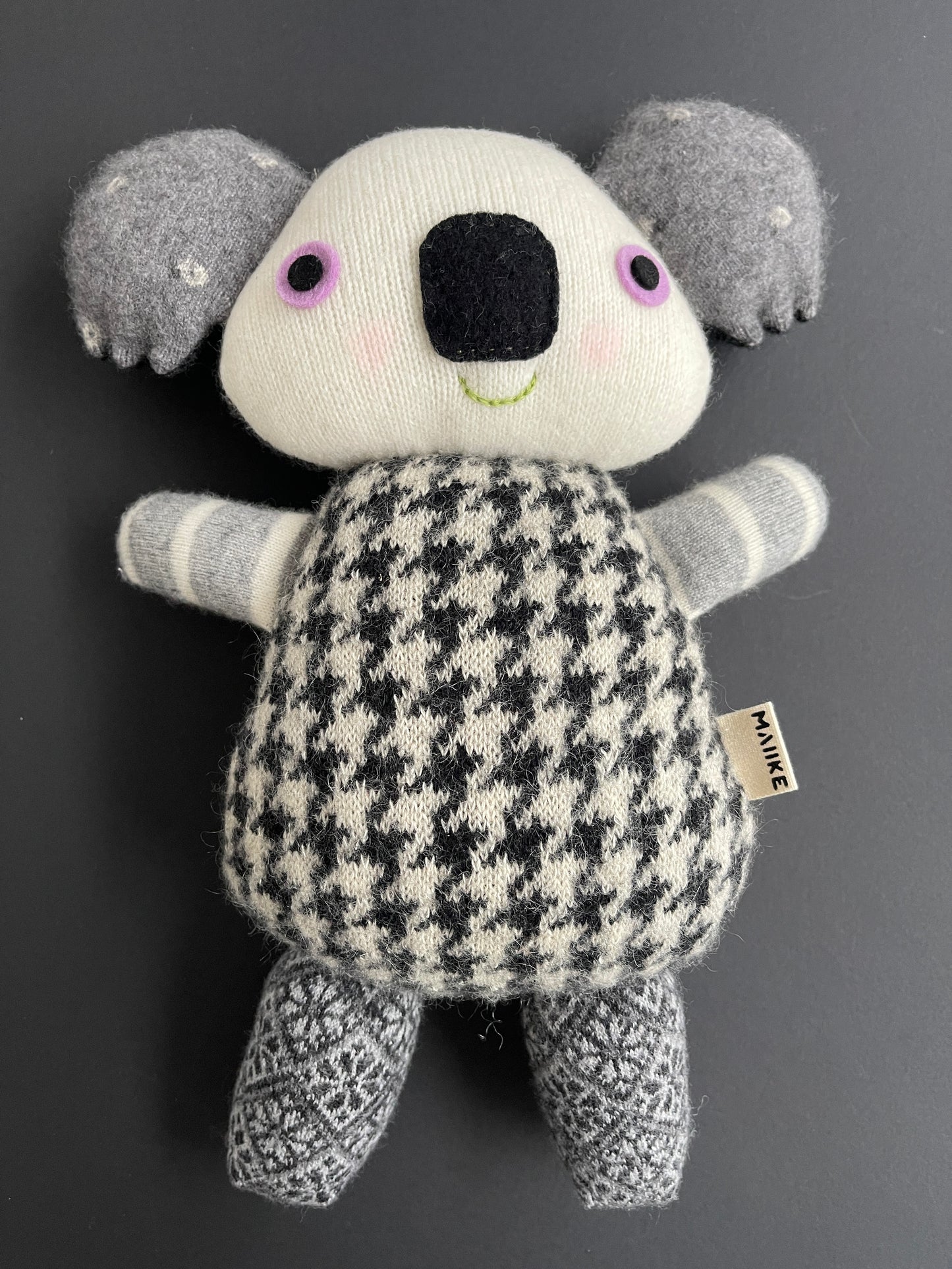 Koala - black & white noise